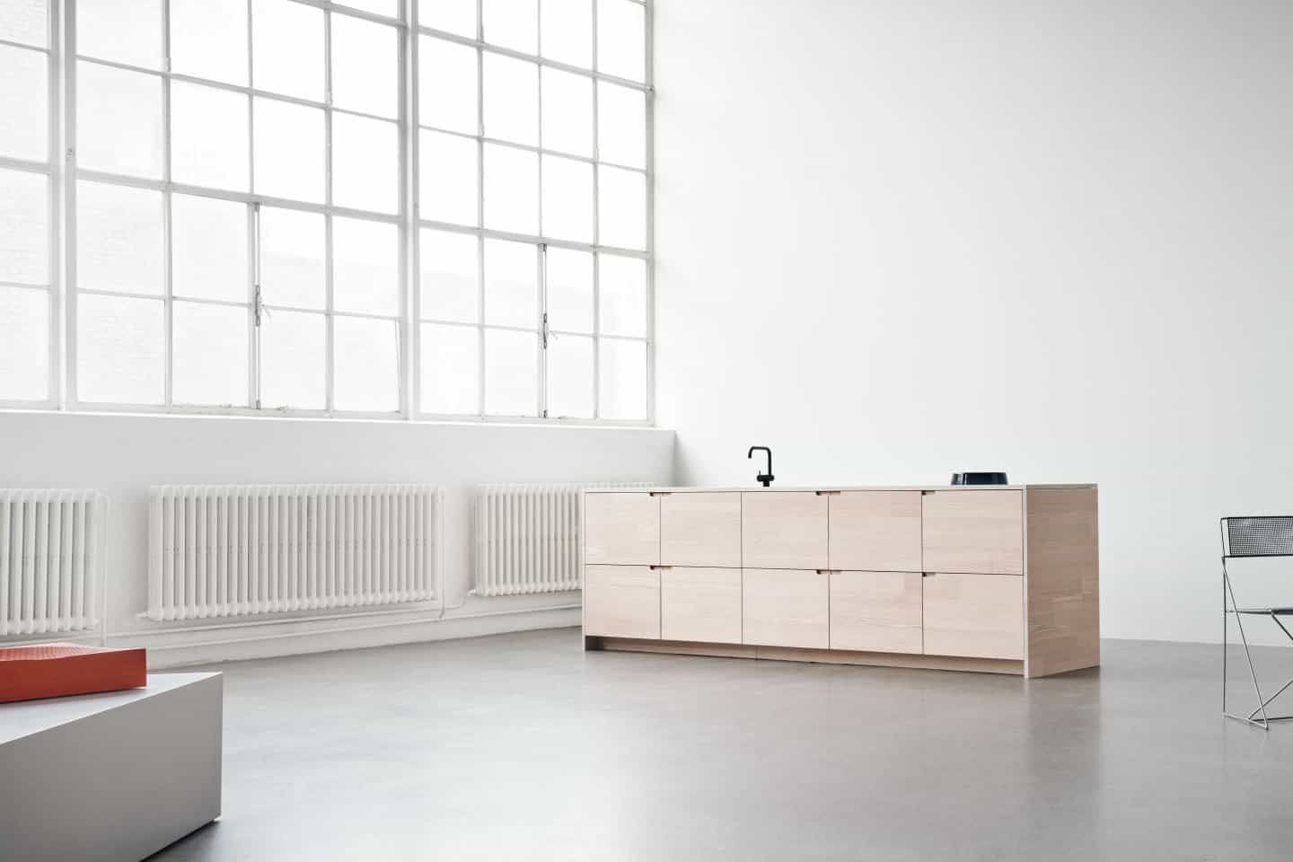 Reform operates a Circular Economy model by collaborating with Lendager Group to reuse the surplus wood from Danish flooring manufacturer Dinesen to create their UP kitchen.